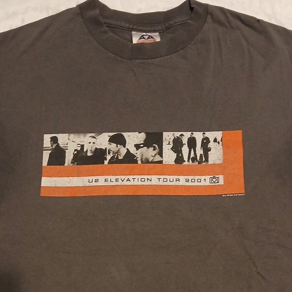 Vintage U2 Elevation Tour 2001 Official Gray Concert T-Shirt Red Graphic Men M - Picture 1 of 4